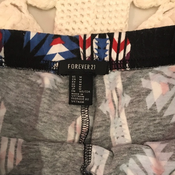 Forever 21 Aztec Print Leggings - Picture 4 of 4